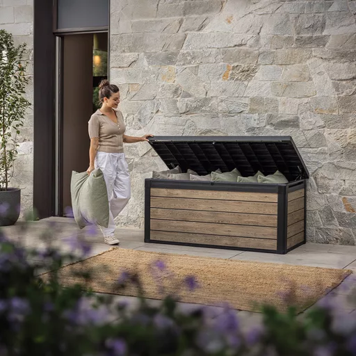 Decocoat műanyag kerti lád 570 l