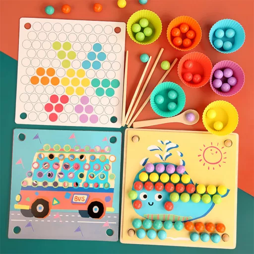 Képkirakó golyókkal Montessori fajáték
