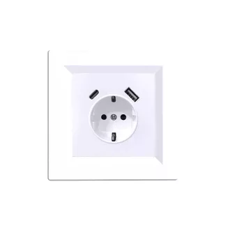 Nova csatlakozóaljzat USB csatlakozóval fehér kerettel